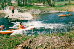 Litičák 05/1995, probořený jez v Helvíkovicích 2